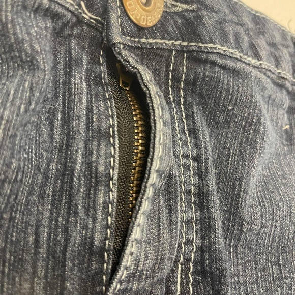 Yam Yam Women’s Jean Shorts - Picture 3 of 4